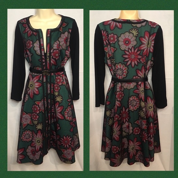 Johnston & Bell. Dress/coat. Gorgeous floral and mesh detail. Size 14 - Picture 3 of 16